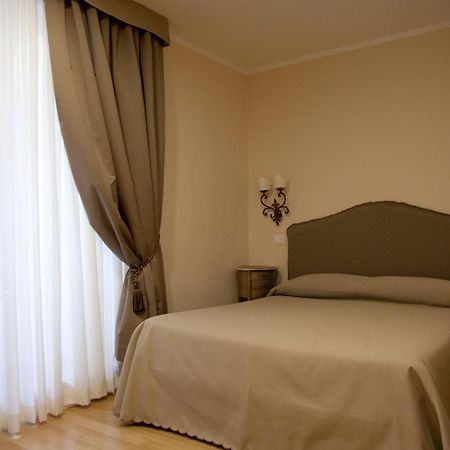 Residenza Dei Gracchi Hotel Rome Buitenkant foto
