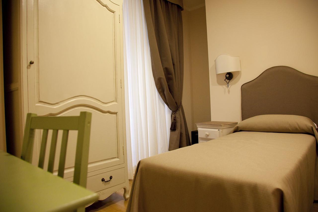 Residenza Dei Gracchi Hotel Rome Buitenkant foto