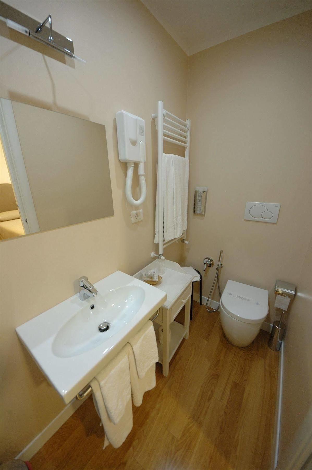 Residenza Dei Gracchi Hotel Rome Buitenkant foto
