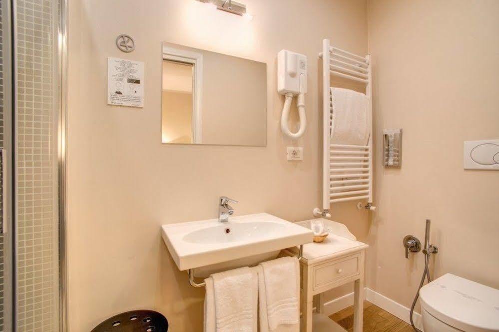 Residenza Dei Gracchi Hotel Rome Buitenkant foto